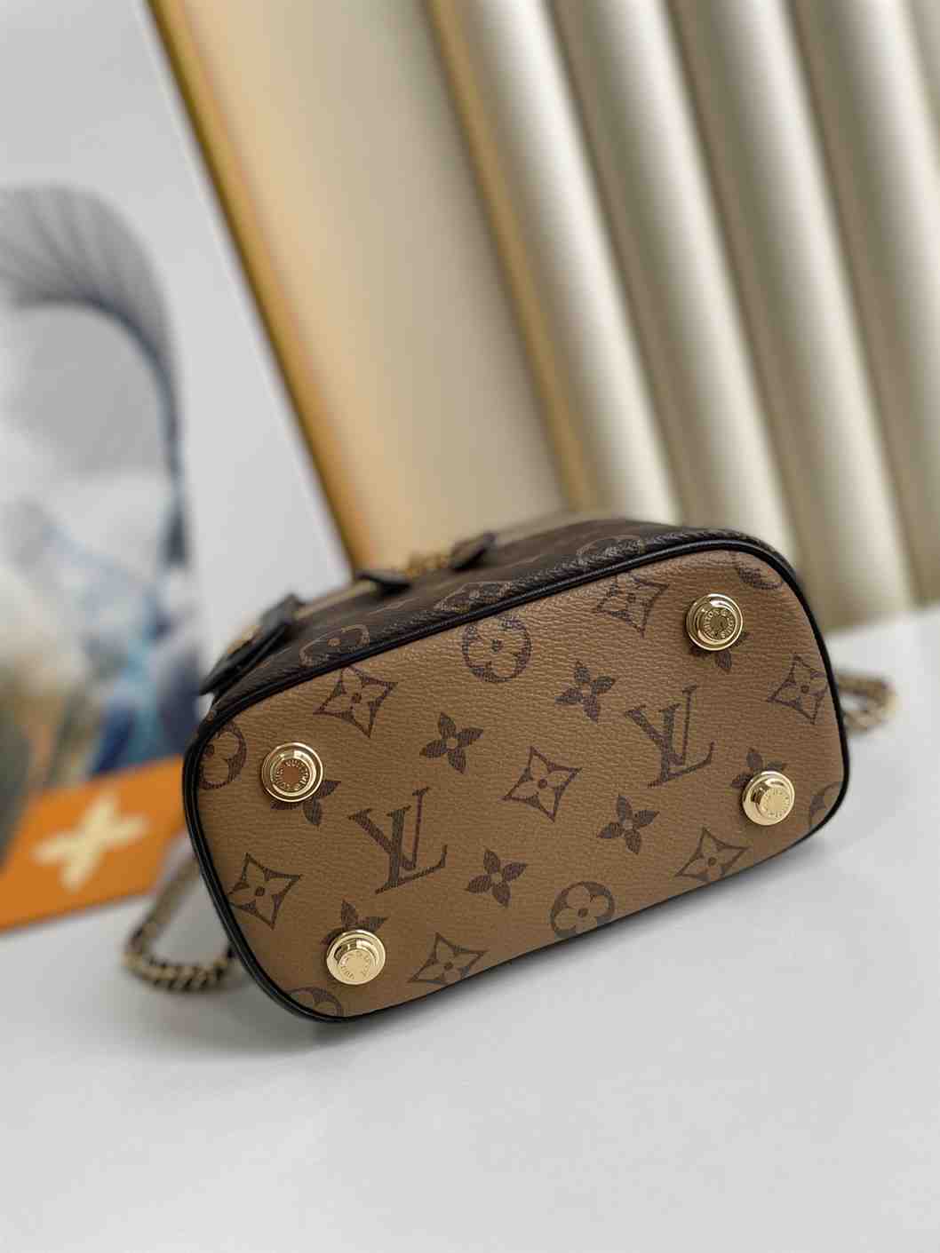 LOUIS VUITTON VANITY PM - LMB340 - 9