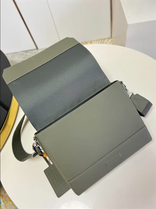 LOUIS VUITTON TAKEOFF MESSENGER - LMB344 - 6