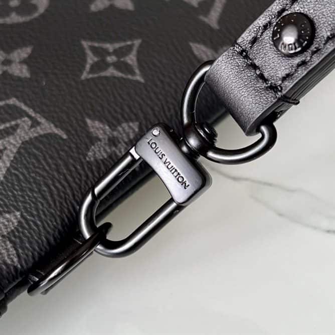 Louis Vuitton Discovery Pochette - LP69 - 7