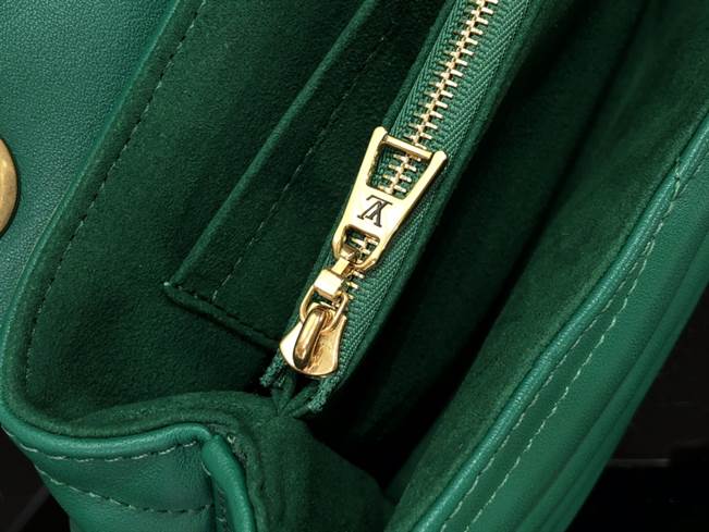 Louis Vuitton New Wave Chain Bag - LHB527 - 7