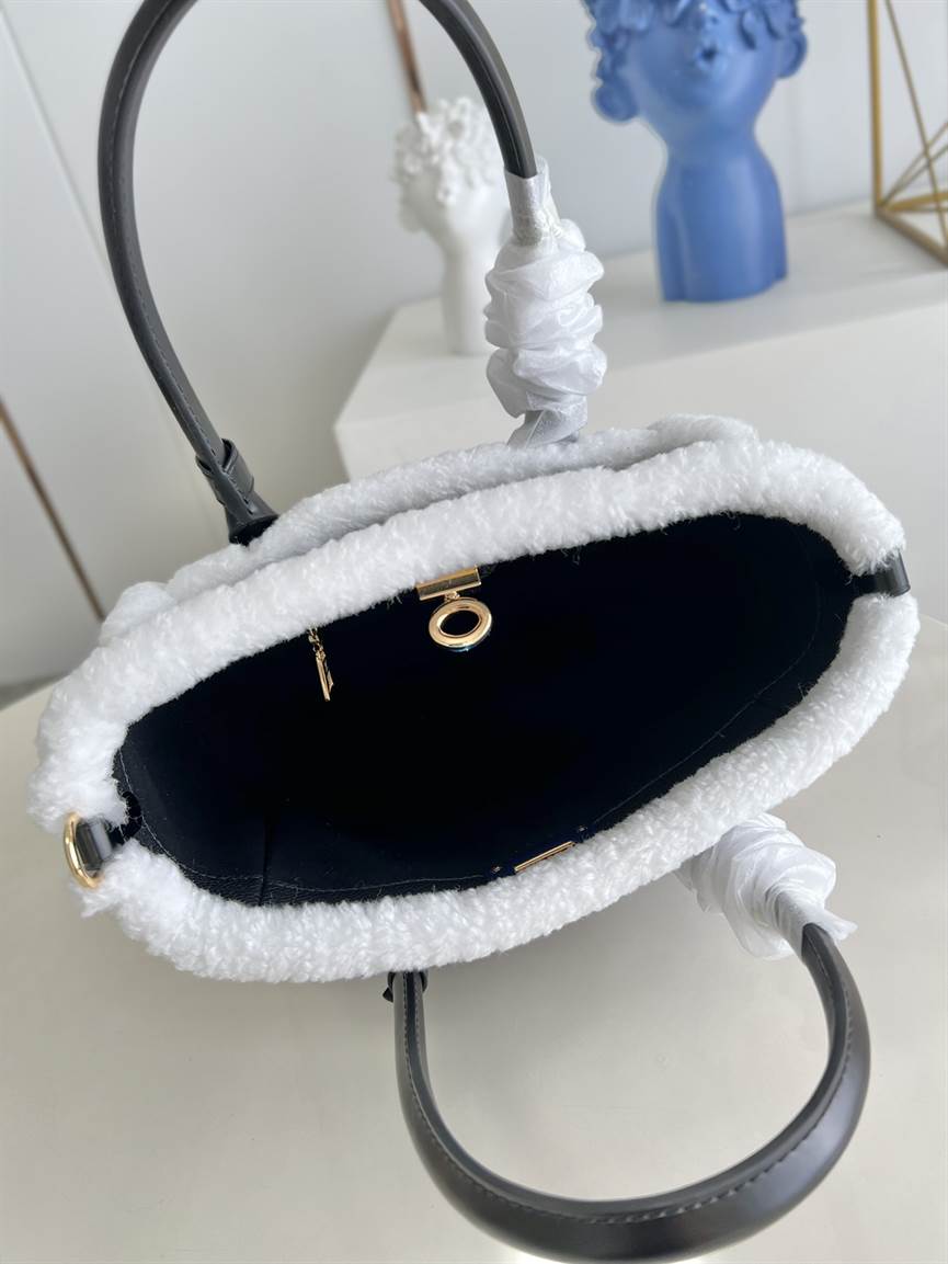 Louis Vuitton On My Side MM High End Leathers Black - LHB461 - 9