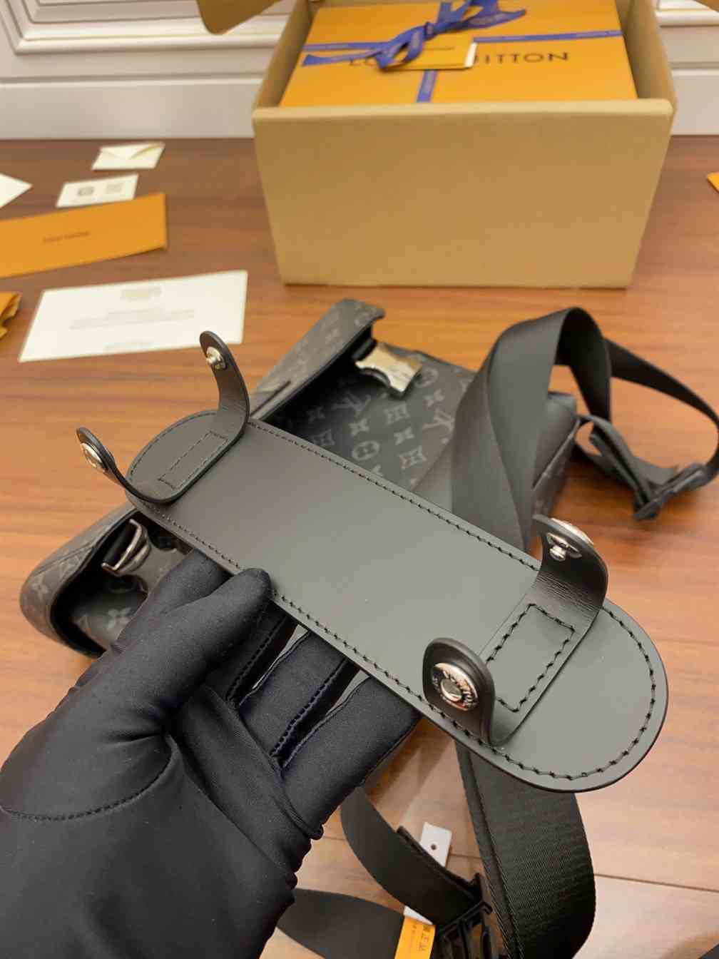 Louis Vuitton Messenger PM Voyager Bag - LMB321 - 10