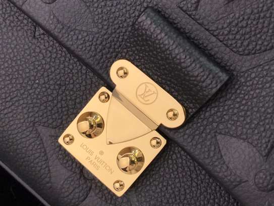 Louis Vuitton Madeleine MM handbag - LHB663 - 9