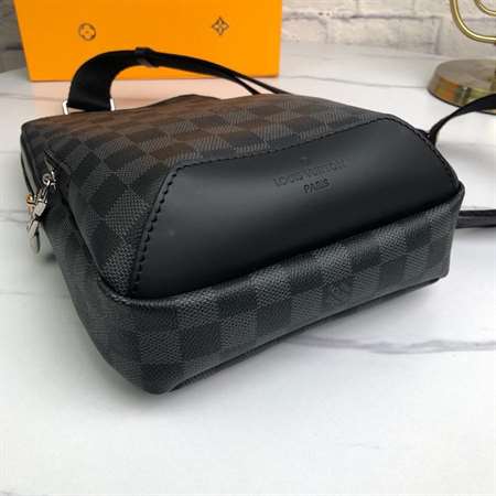 Louis Vuitton Avenue Sling Bag - LMB313 - 10