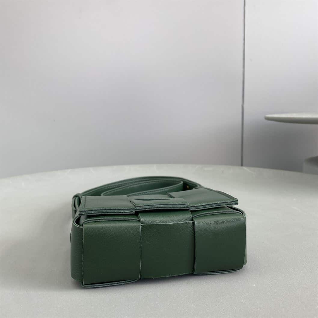 Bottega veneta Women's Cassette in Raintree - PBV05 - 10