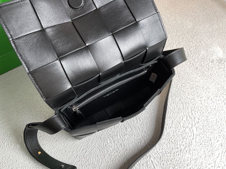 Bottega Veneta Women's Cassette in Black - PBV09 - 10