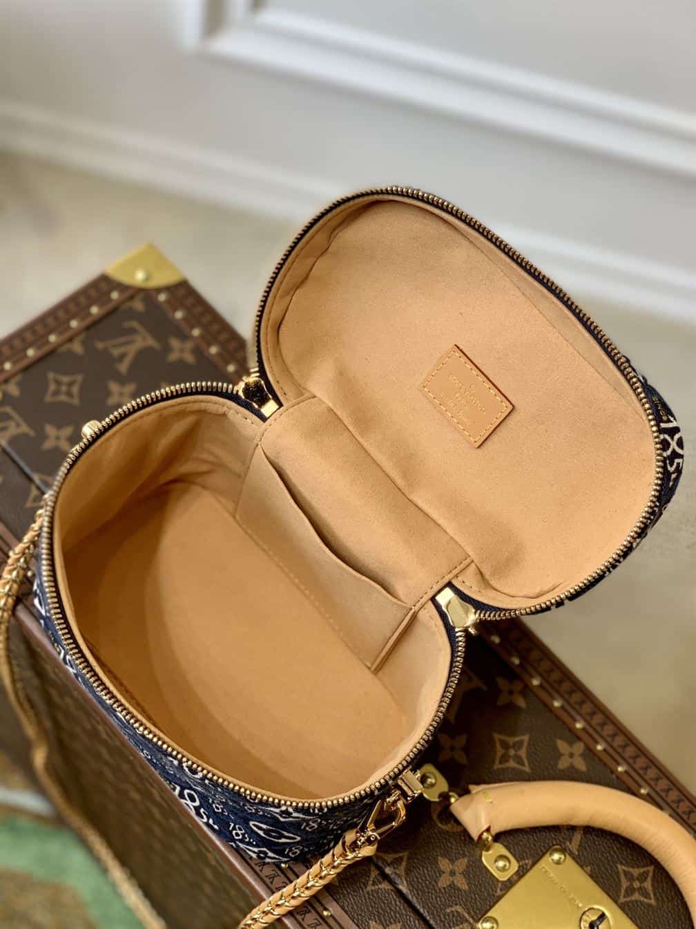 Louis Vuitton Since 1854 Vanity Pm - LHB411 - 9