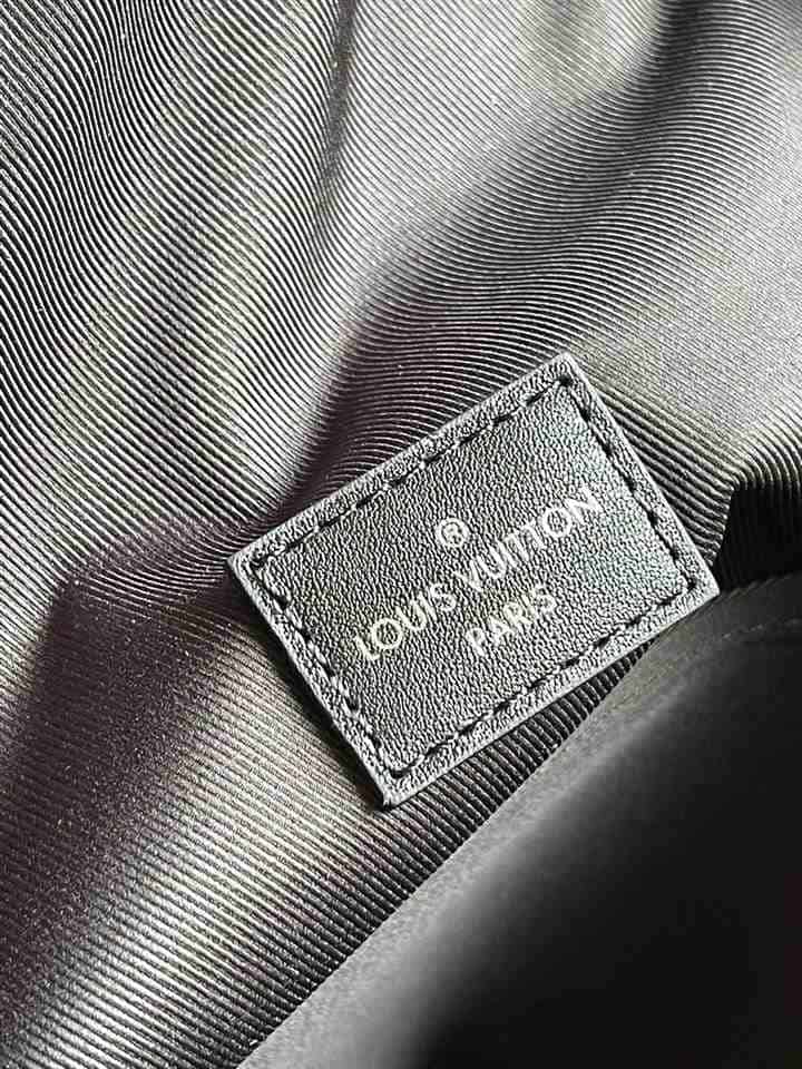 LOUIS VUITTON CAMPUS - LBP440 - 7