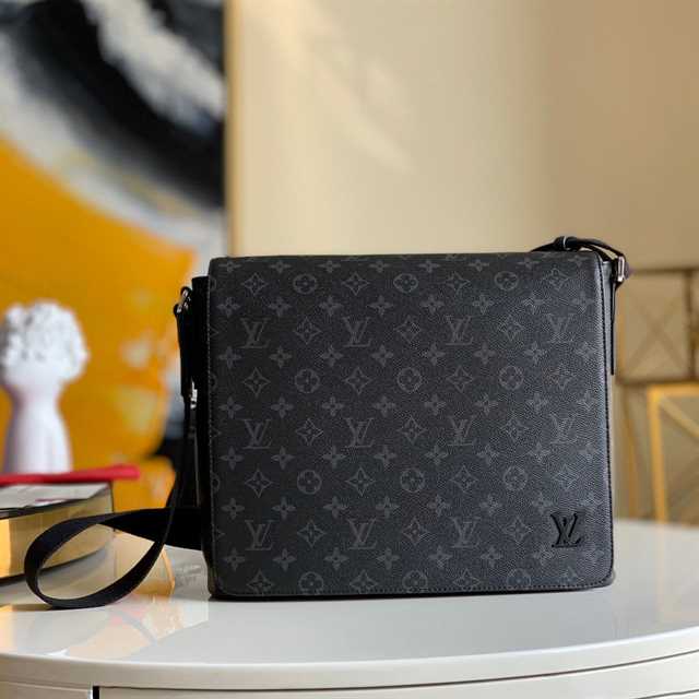 Louis Vuitton District Mm Monogram Eclipse Canvas LMB023 - 9