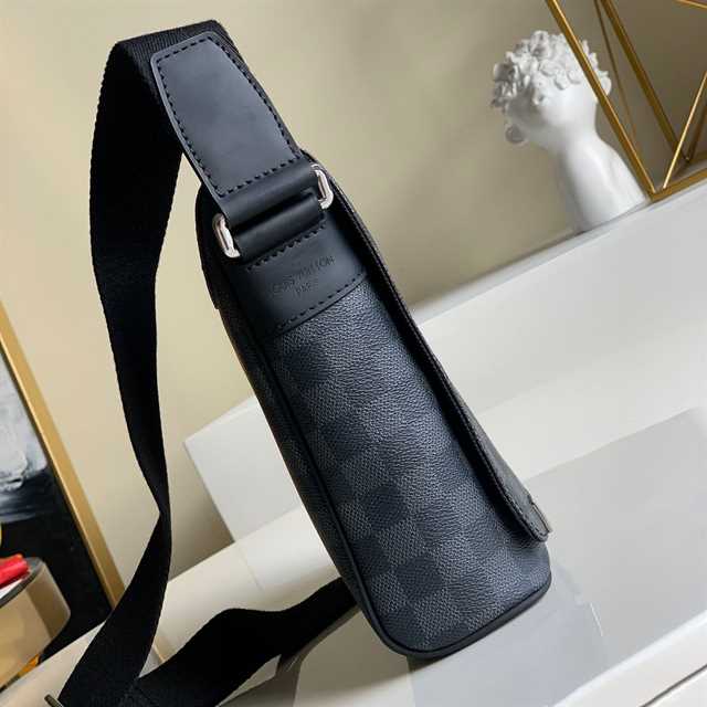 Louis Vuitton District Pm Damier Ebene Canvas LMB065 - 9