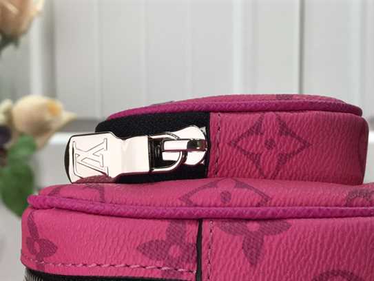 Louis Vuitton Outdoor Pouch LMB069 - 9