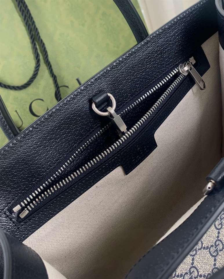 Medium tote bag with Interlocking G - GTB172 - 4