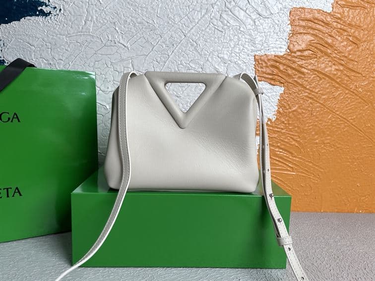 Bottega Veneta Women's Point in Chalk - PBV20 - 6