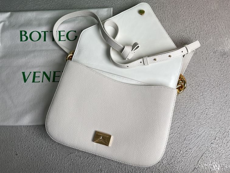 Bottega Veneta Wonmen's Mount in White - PBV16 - 7