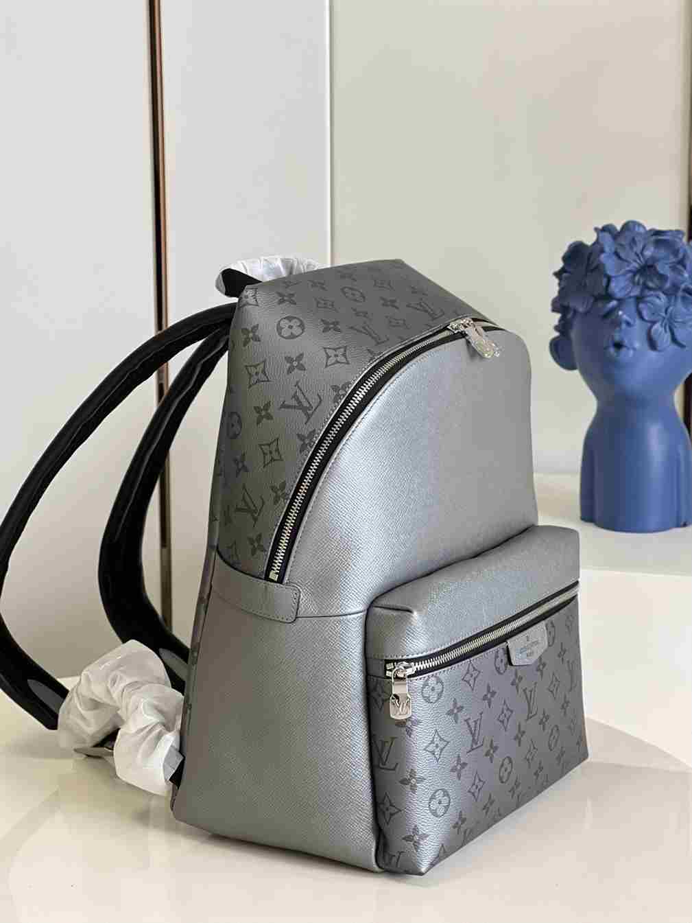 LOUIS VUITTON DISCOVERY TAIGARAMA BAG - LBP435 - 2