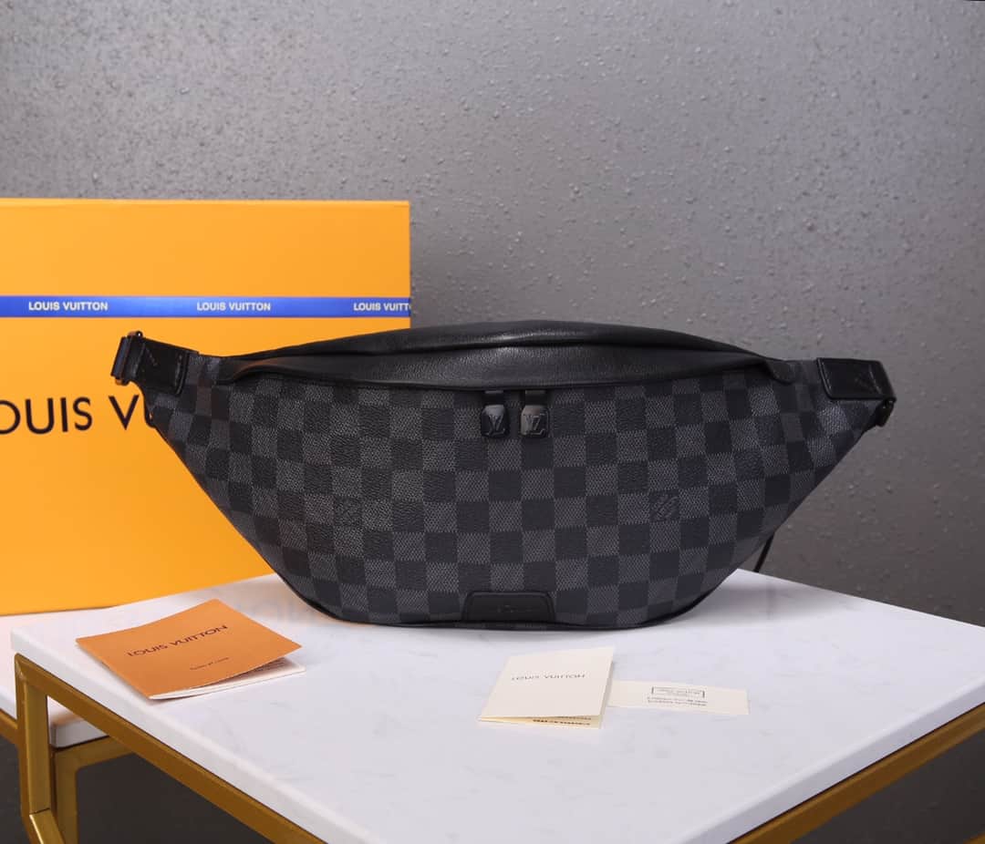 Louis Vuitton Discovery Bumbag - LBB289 - 3