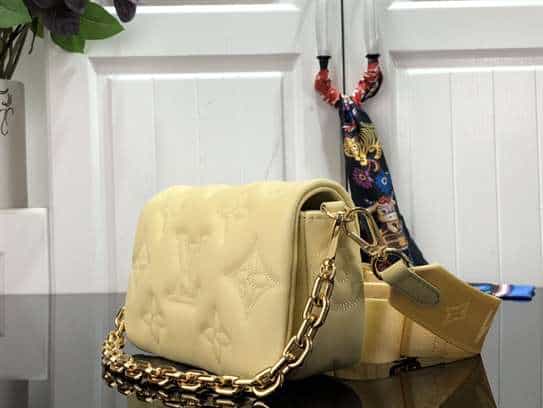 Wallet On Strap Bubblegram Leather - WPR133 - 3