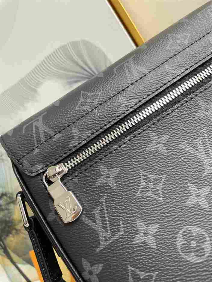 Louis Vuitton Messengerama Bag - LMB323 - 2