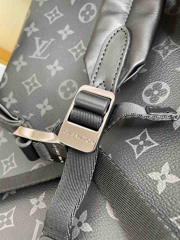 LOUIS VUITTON DISCOVERY BAG - LBP439 - 7