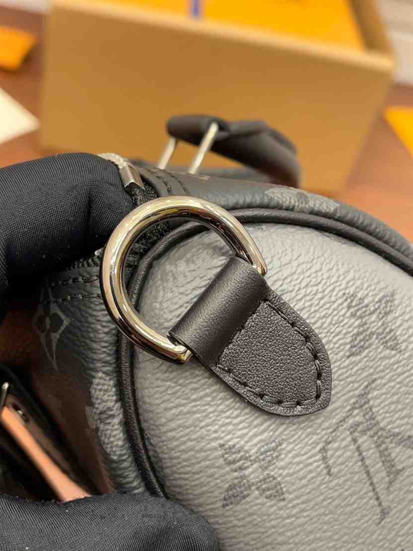 LOUIS VUITTON SHOULDER BAG - LMB330 - 3