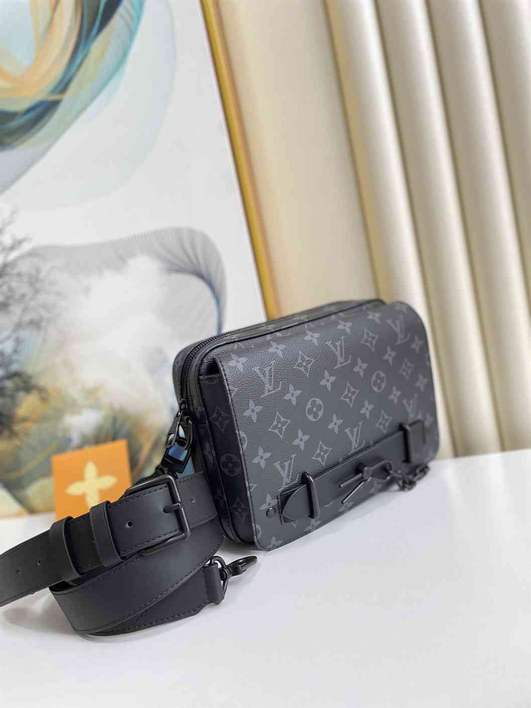 Louis Vuitton Steamer Messenger - LMB322 - 4