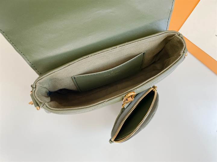Louis Vuitton New Wave Multi-Pochette - LHB469 - 7