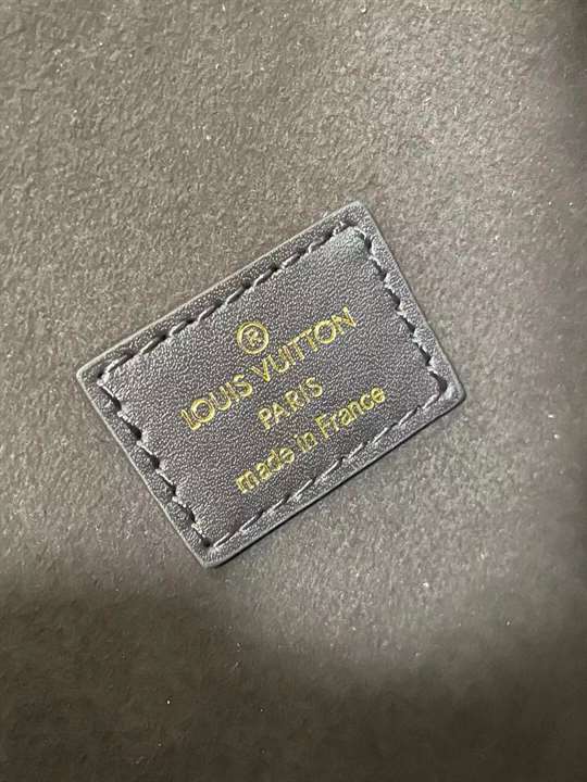 Louis Vuitton Pochette Métis - LHB207 - 4