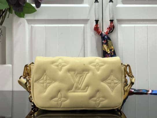 Wallet On Strap Bubblegram Leather - WPR133 - 2