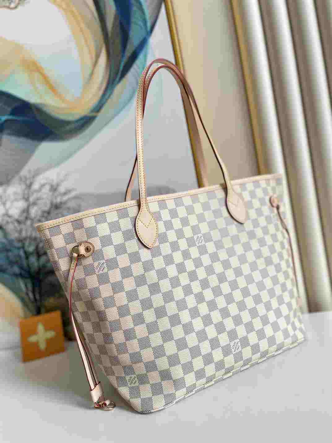 Louis Vuitton Neverfull PM - LHB608 - 2