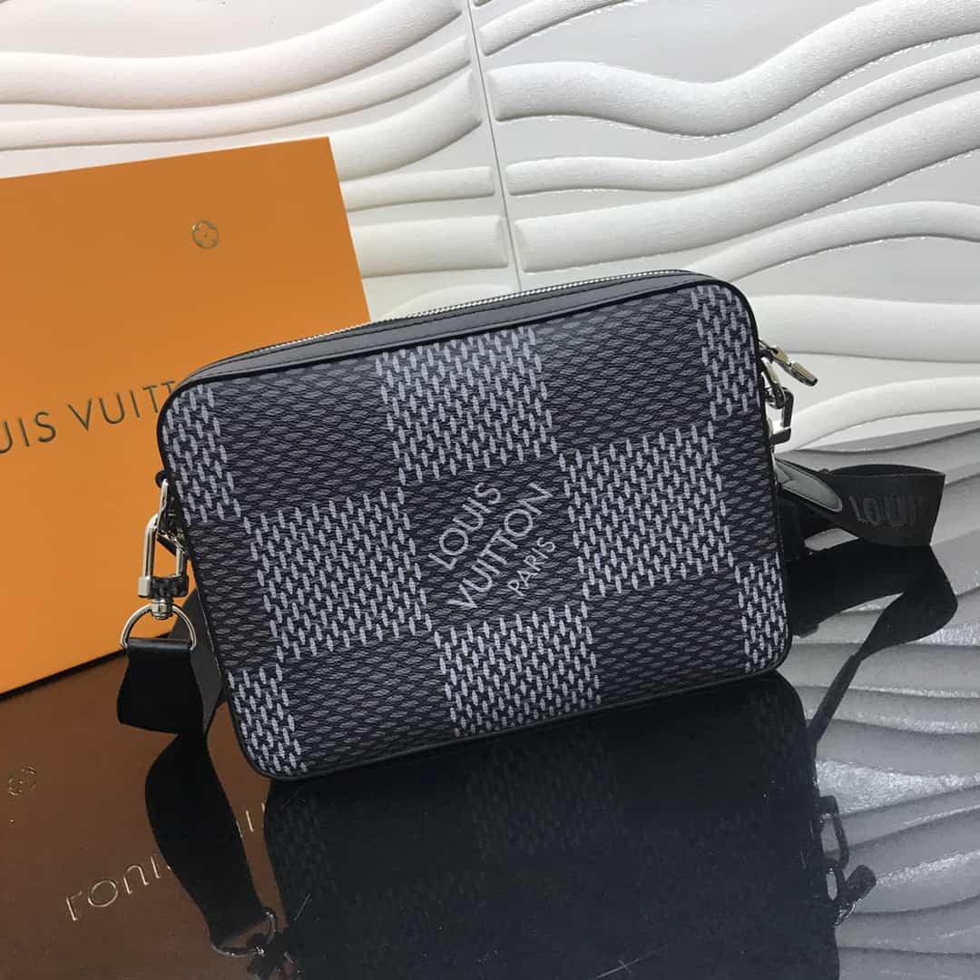Louis Vuitton Outdoor Bumbag - LMB304 - 2