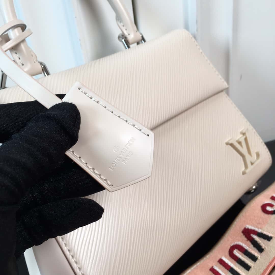 Louis Vuitton Cluny Mini - LHB479 - 6