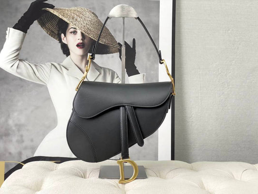DIOR SADDLE BAG IN BLACK - DHB861 - 1