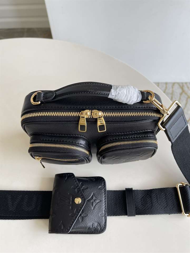 Louis Vuitton Utility Crossbody - LHB199 - 4