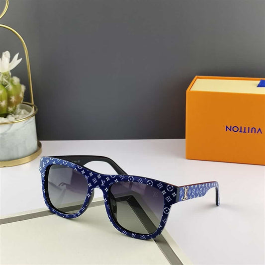 Louis Vuitton Sunglasses - LG042