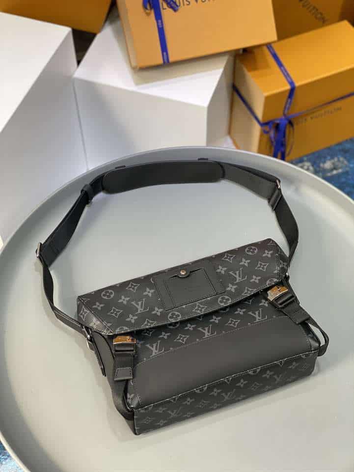 Louis Vuitton Messenger PM Voyager - LMB241 - 5