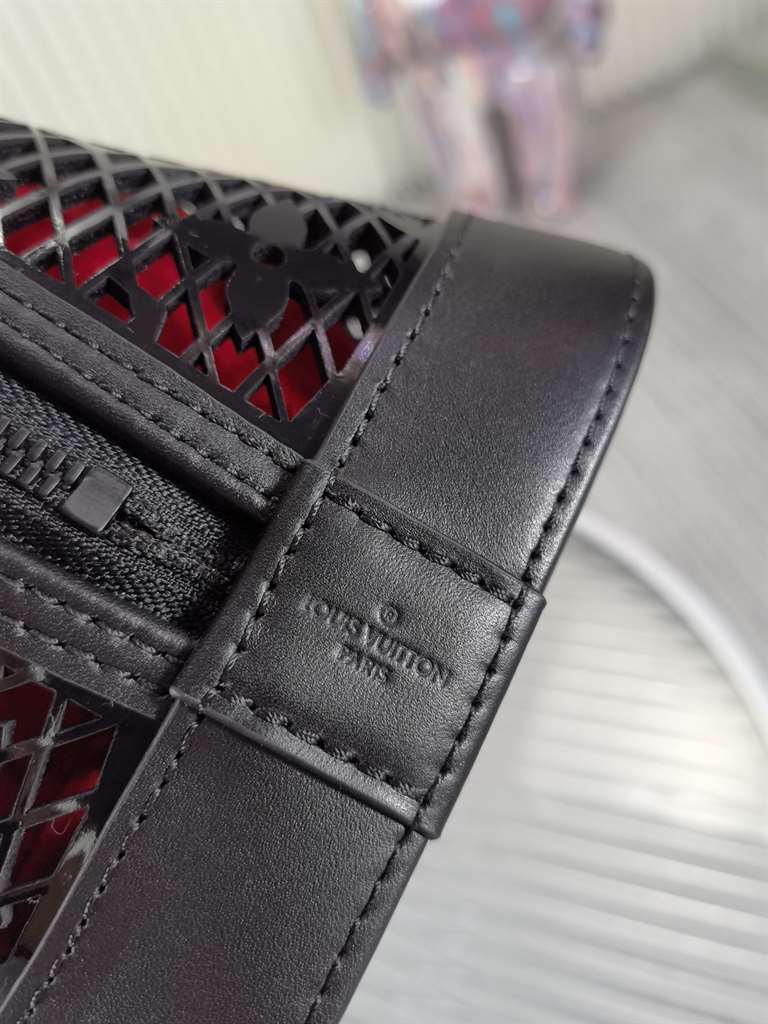 Louis Vuitton Alma PM handbag - LHB652 - 4