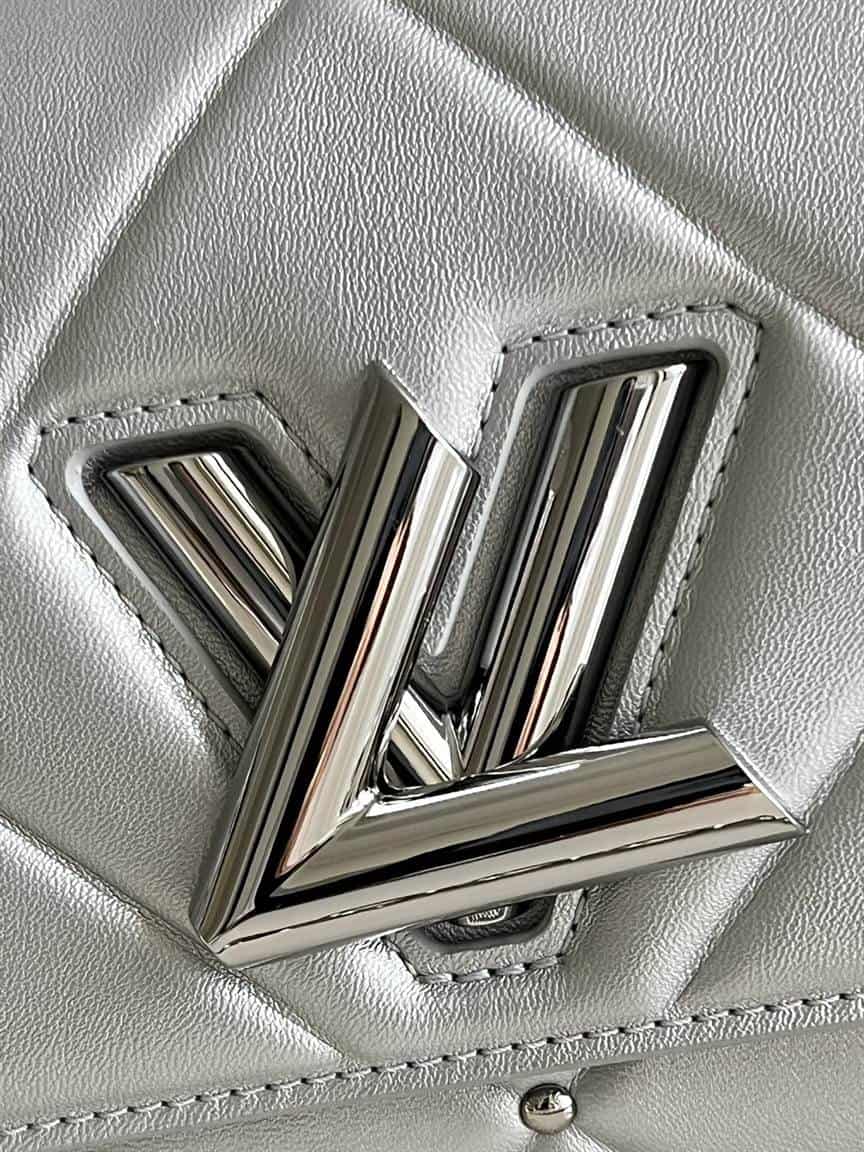 Louis Vuitton Twist MM - LHB526 - 4