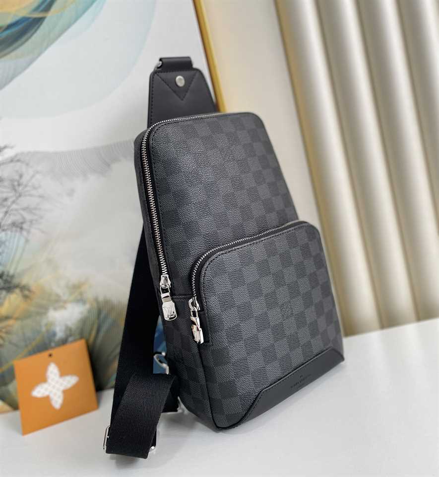 LOUIS VUITTON CHEST PACK BAG - LBP433 - 2