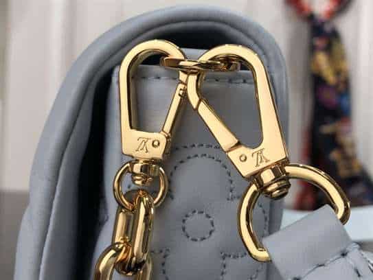 Wallet On Strap Bubblegram Leather - WPR131 - 4