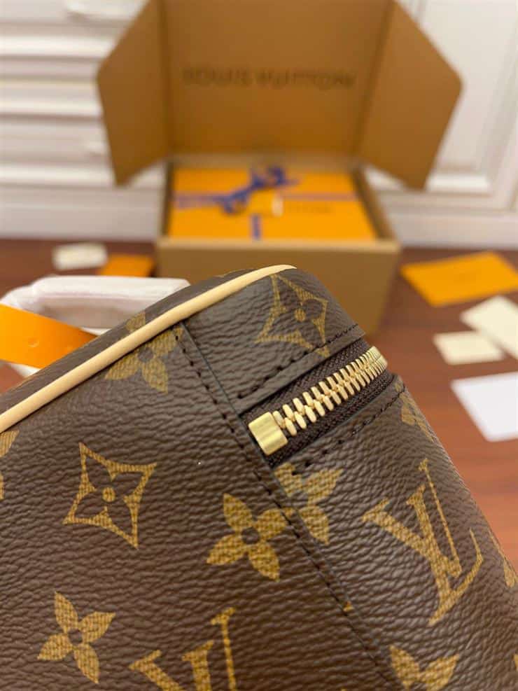 Louis Vuitton Square Bag - LHB437 - 4