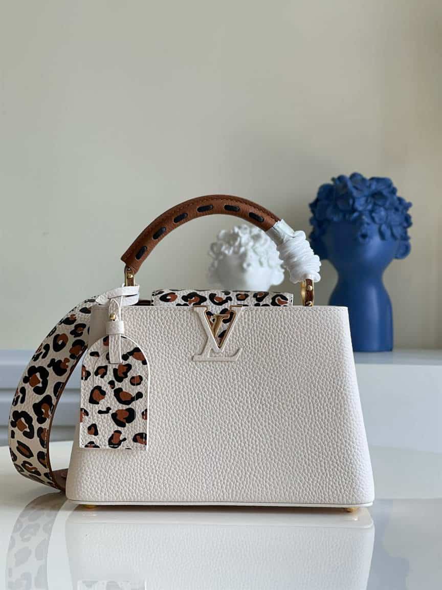 Louis Vuitton Capucines BB - LHB555 - 2