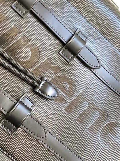 LOUIS VUITTON x SUPREME CHRISTOPHER - LBP443 - 9
