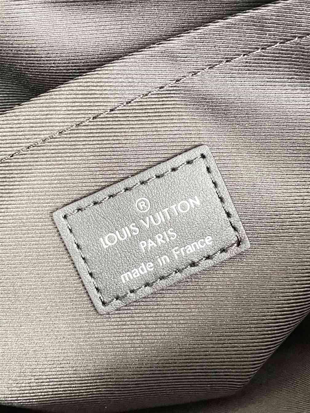 Louis Vuitton Steamer Messenger - LMB322 - 8