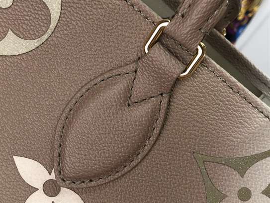Louis Vuitton Tote OnTheGo GM - LTB545 - 3
