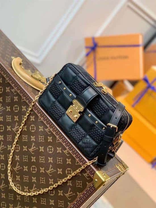 Louis Vuitton Troca PM - LHB463 - 2