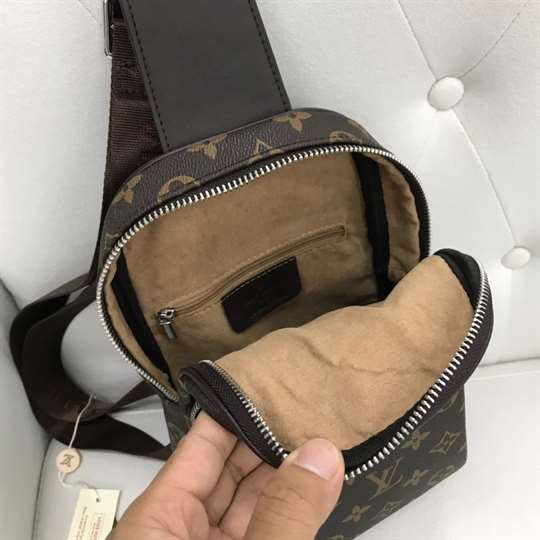 Louis Vuitton Avenue Sling Bag - LMB307 - 5