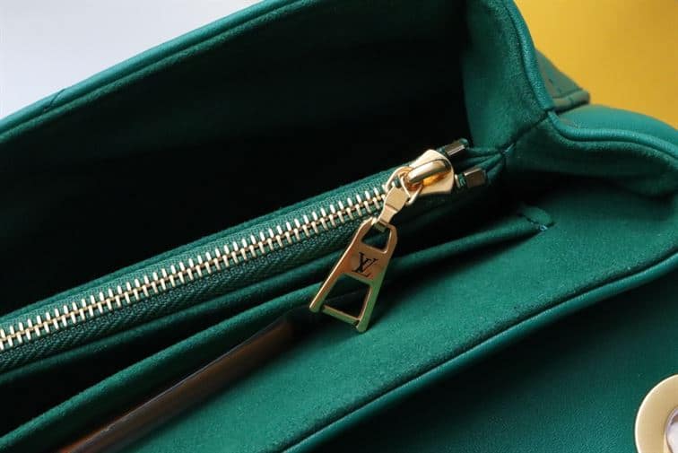 LOUIS VUITTON NEW WAVE BAG - LHB617 - 2