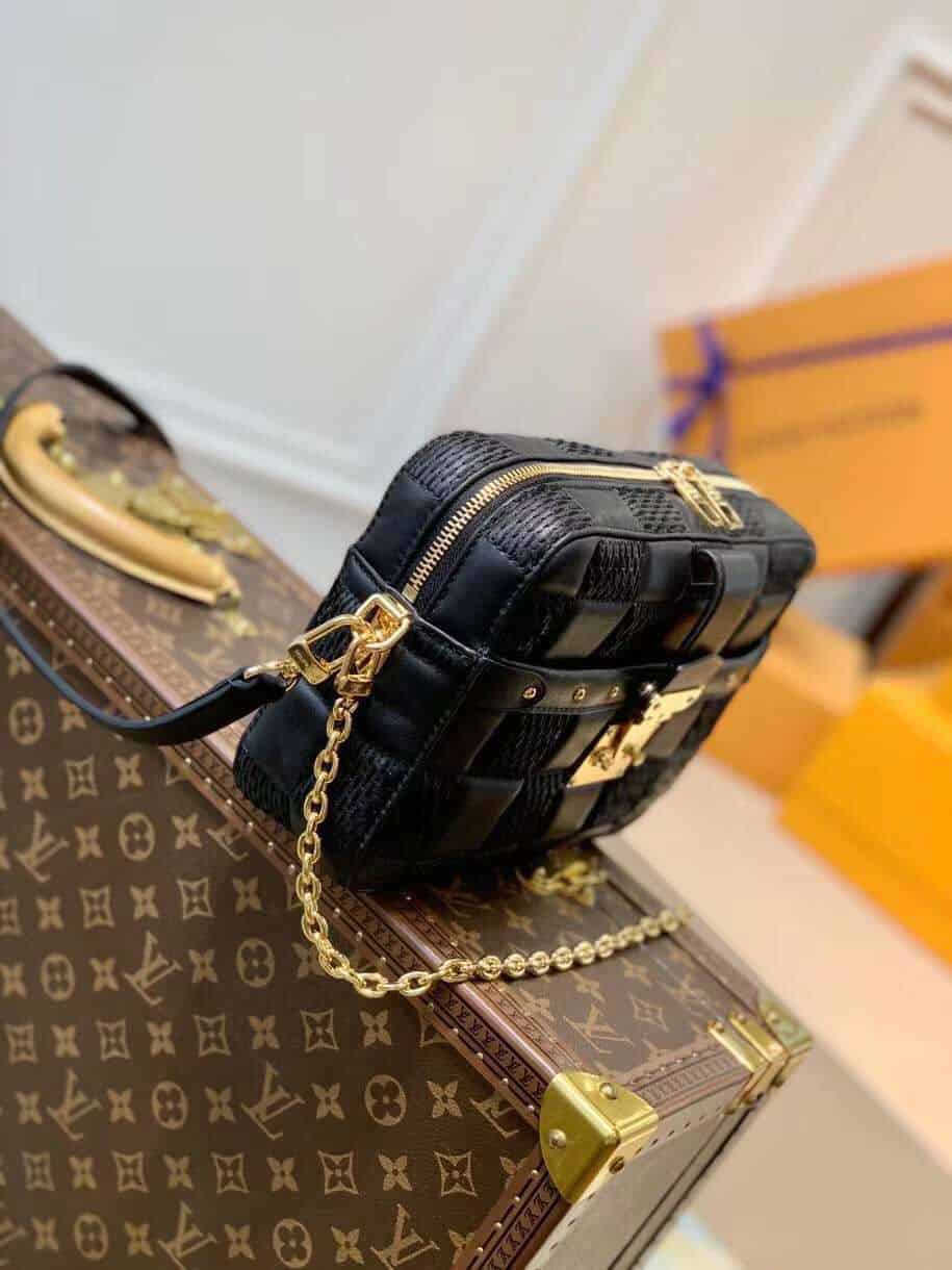 Louis Vuitton Troca MM - LHB476 - 4