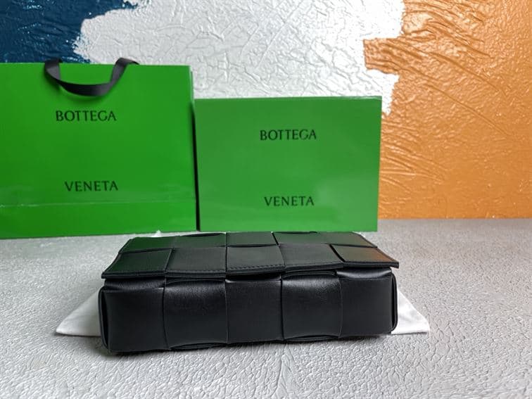 Bottega Veneta Women's Cassette in Black - PBV09 - 4