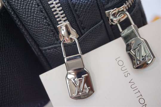Louis Vuitton Outdoor Bumbag - LMB292 - 5